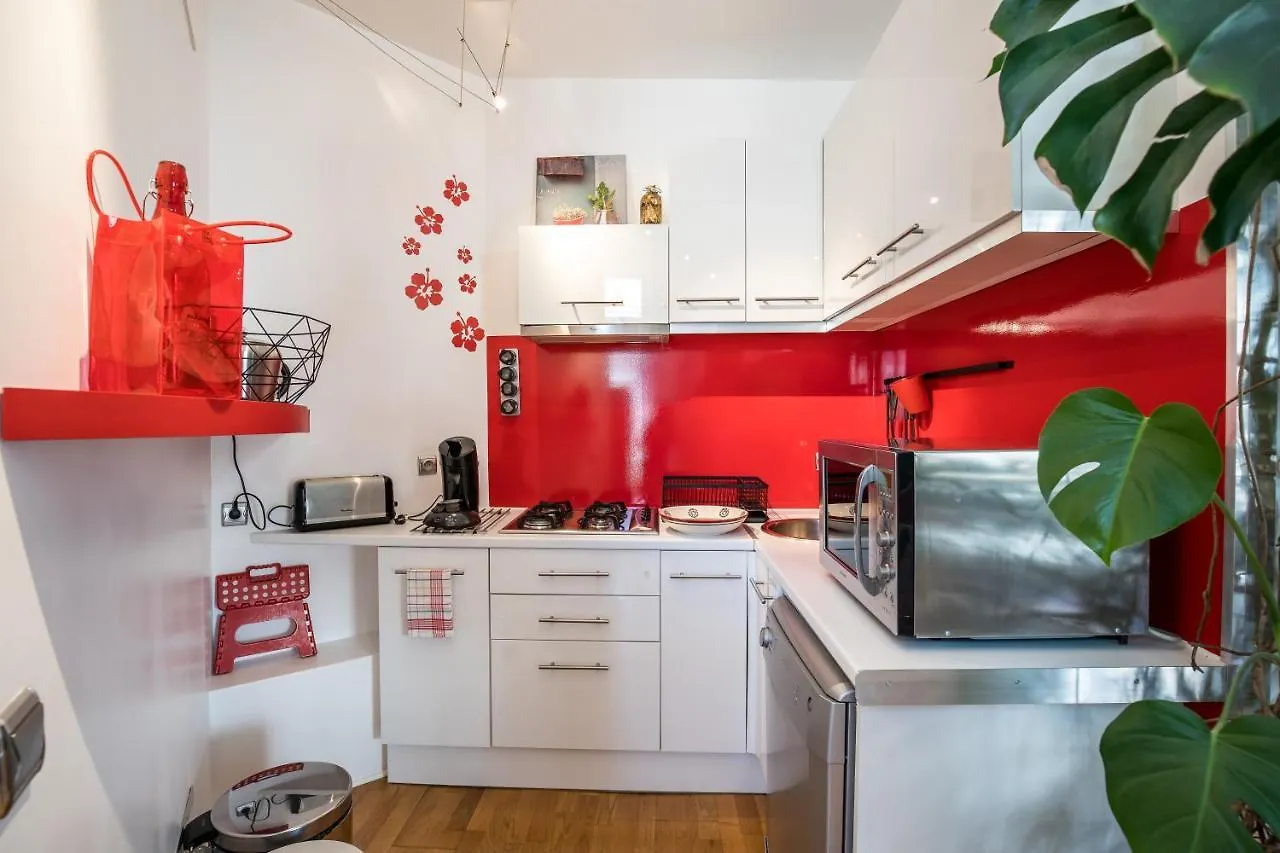 Hibiscus Apartment Annecy 0*,  France