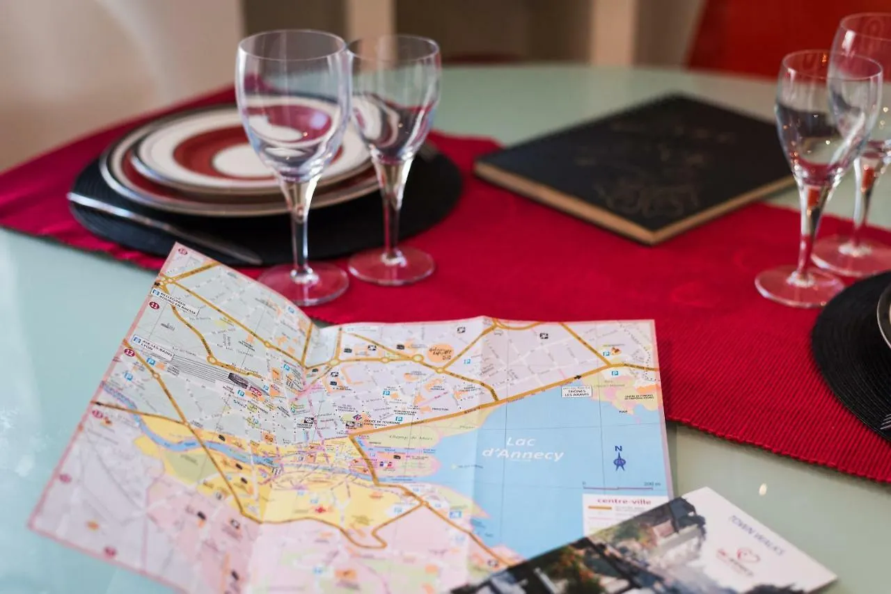 Hibiscus Apartment Annecy